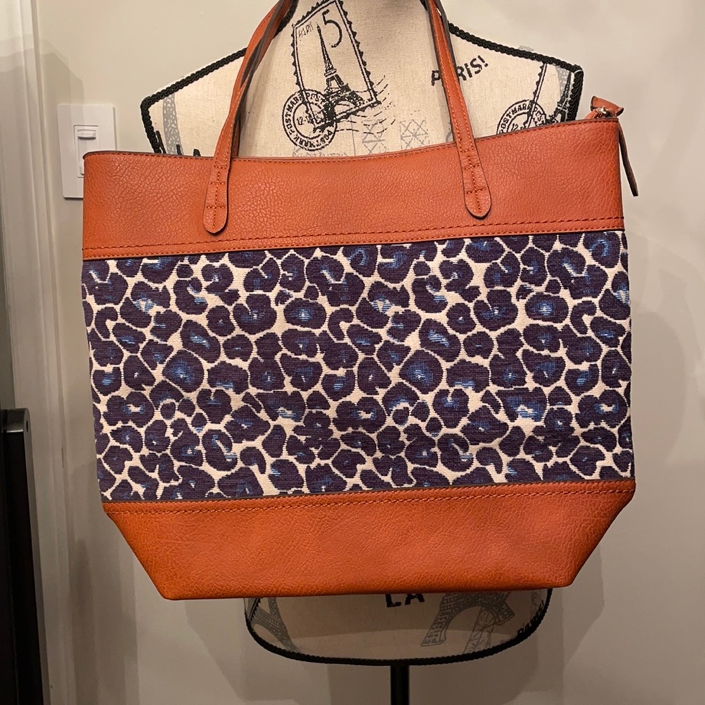 NEW LEOPARD PRINT CHENILLE AND VEGAN LEATHER TOTE